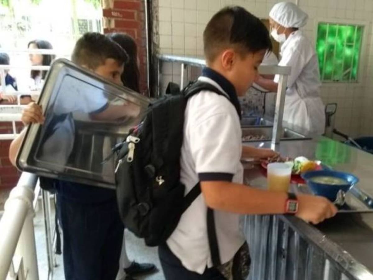 Más de 180.000 estudiantes no estarían recibiendo alimentación del PAE