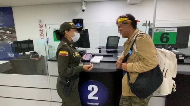 El pasajero que tendrá que pagar comparendo