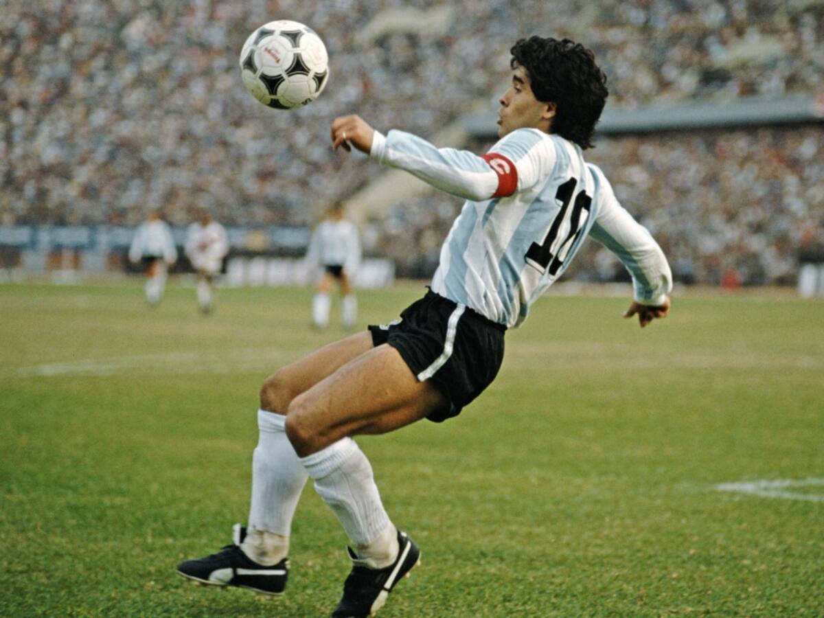 'La muerte de Dios', el documental sobre los excesos de Diego Maradona