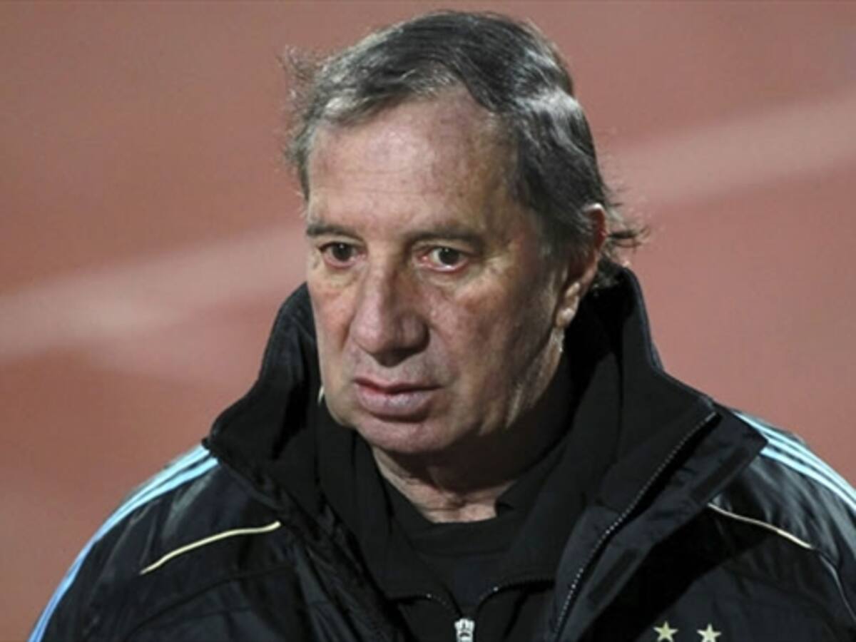 Bilardo recuerda su paso por Estudiantes de la Plata, rival de Nacional