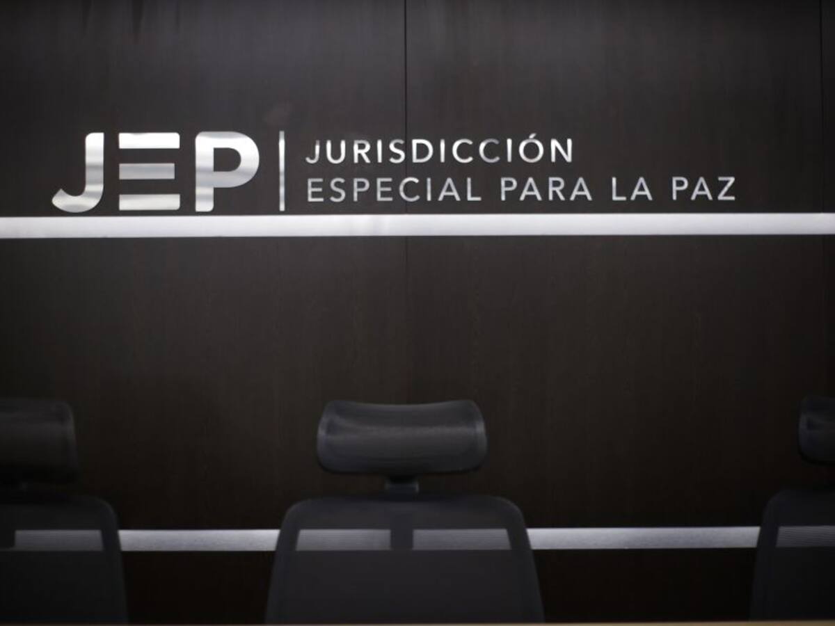 JEP llama a versión de aporte a la verdad a cuatro excomandantes de exFarc