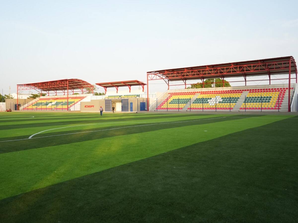 Presentan formalmente el renovado estadio de fútbol de San Fernando en Cartagena