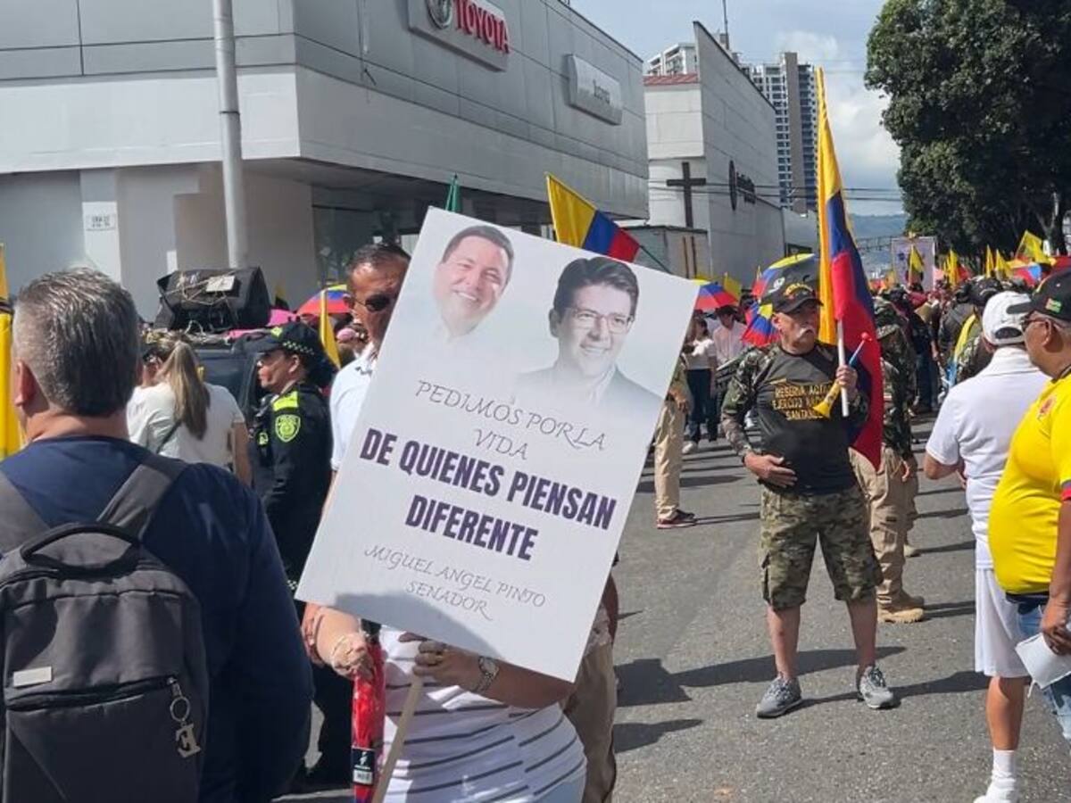 Santandereanos marcharon por la salud del senador Miguel Uribe