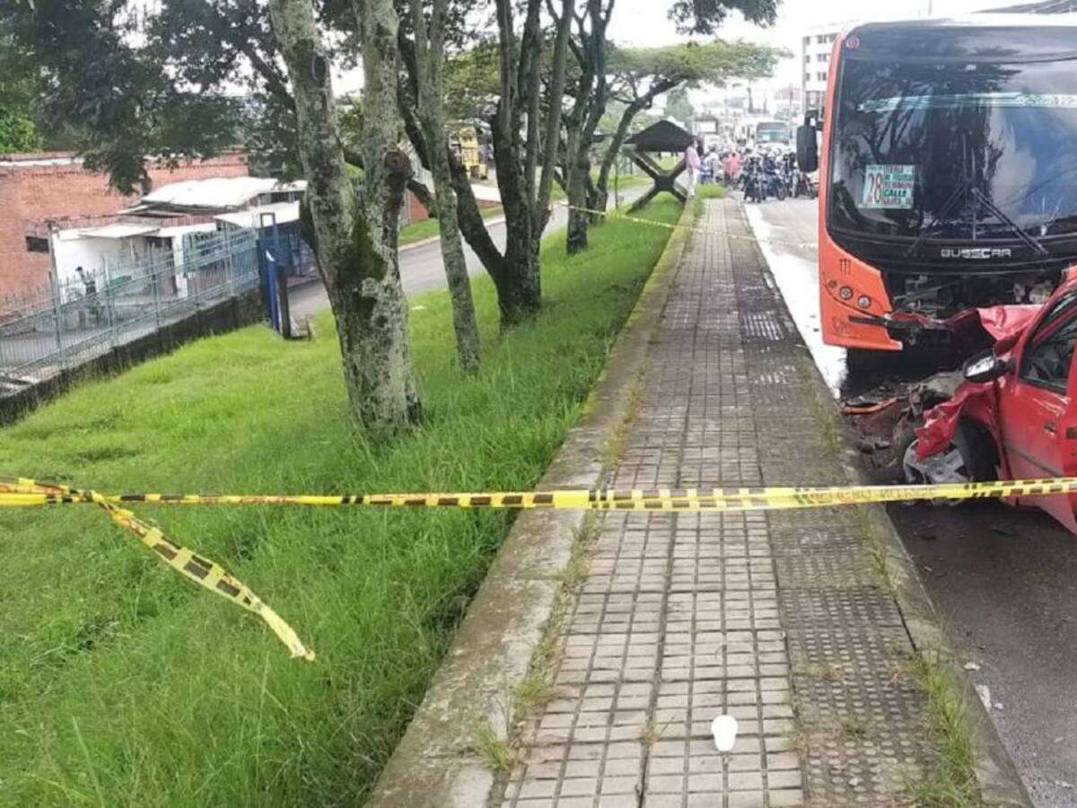 12 personas heridas en accidente de tránsito en la vía Mirolindo – Picaleña