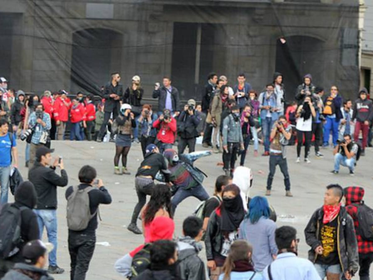 Cerca de $100 millones le costaría a Bogotá reparar daños tras protestas en día del trabajo