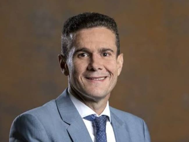 Corte condenó a 7 años de prisión domiciliaria al representante Carlos Cuenca por compra de votos