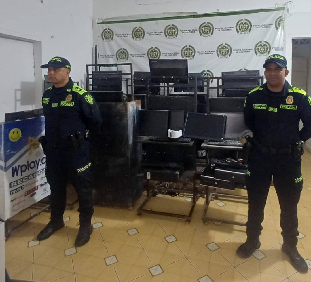 Policía golpea red de apuestas ilegales en Magdalena y decomisa equipos por más de $33 millones/ Cortesía 