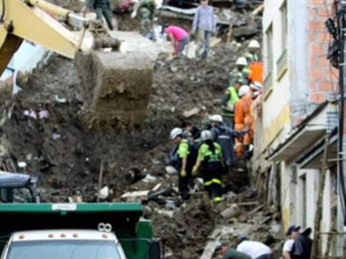 Dos mil personas fueron evacuadas de zonas cercanas a deslizamiento en La Cruz, Nariño