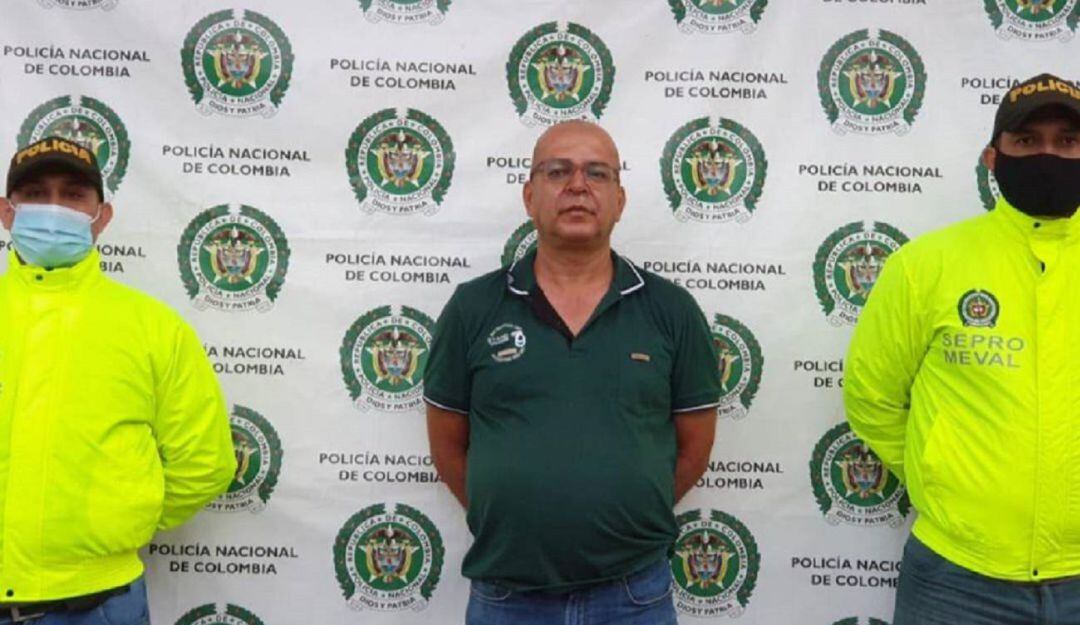 El acusado permanece tras las rejas por orden de un juez mientras avanza la investigación