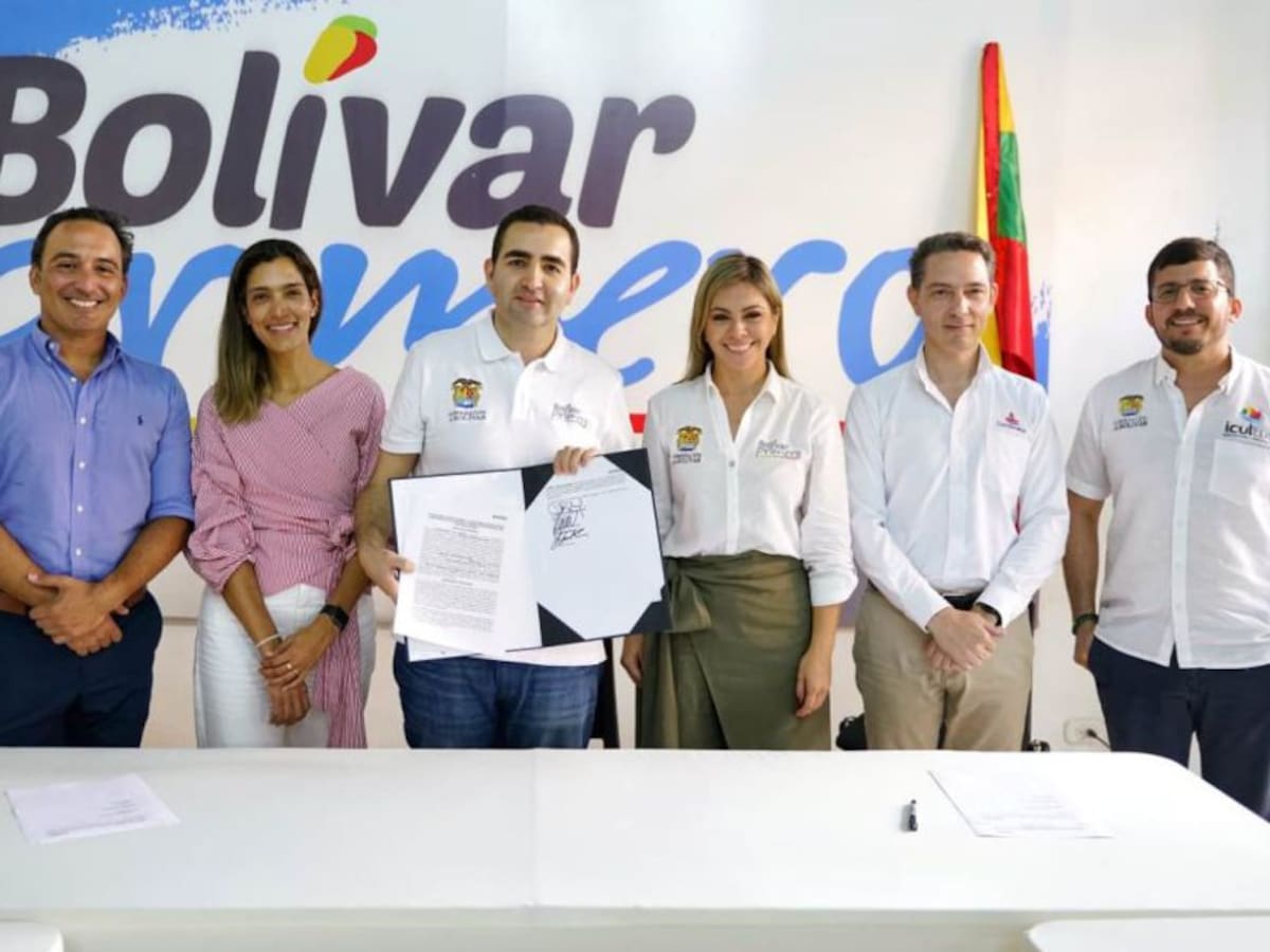 Jóvenes bolivarenses pueden postularse por becas para educación superior