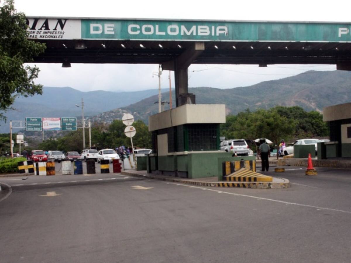 Ofensiva del bloque de búsqueda de la Policía contra las bacrim en la frontera