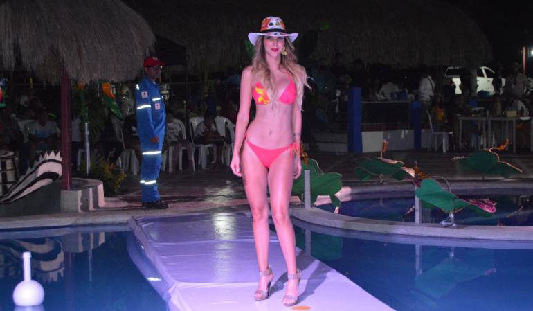 Lorena Gonzales tras ser coronada.