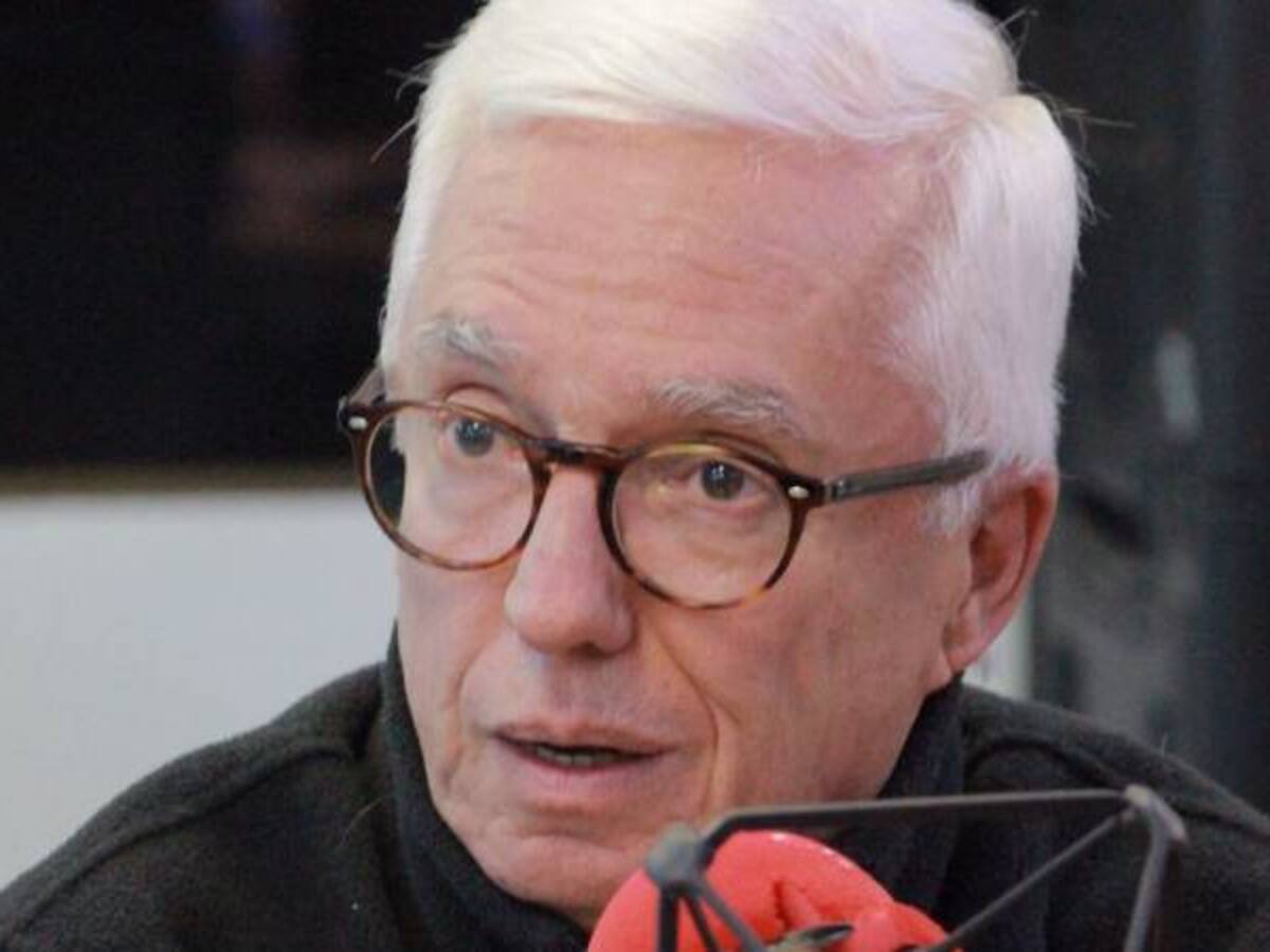 Robledo plantea consulta de la coalición con elecciones de marzo