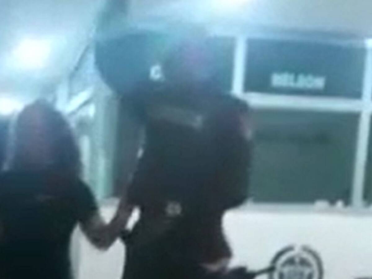 Un patrullero y una mujer heridos tras procedimiento policial en Cartagena