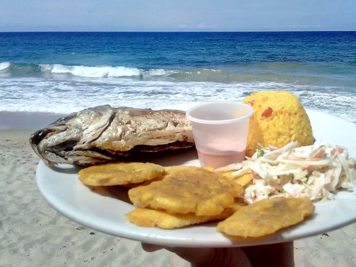 Carmen Padilla revela los desafíos de cocinar y preservar la gastronomía en las playas colombianas