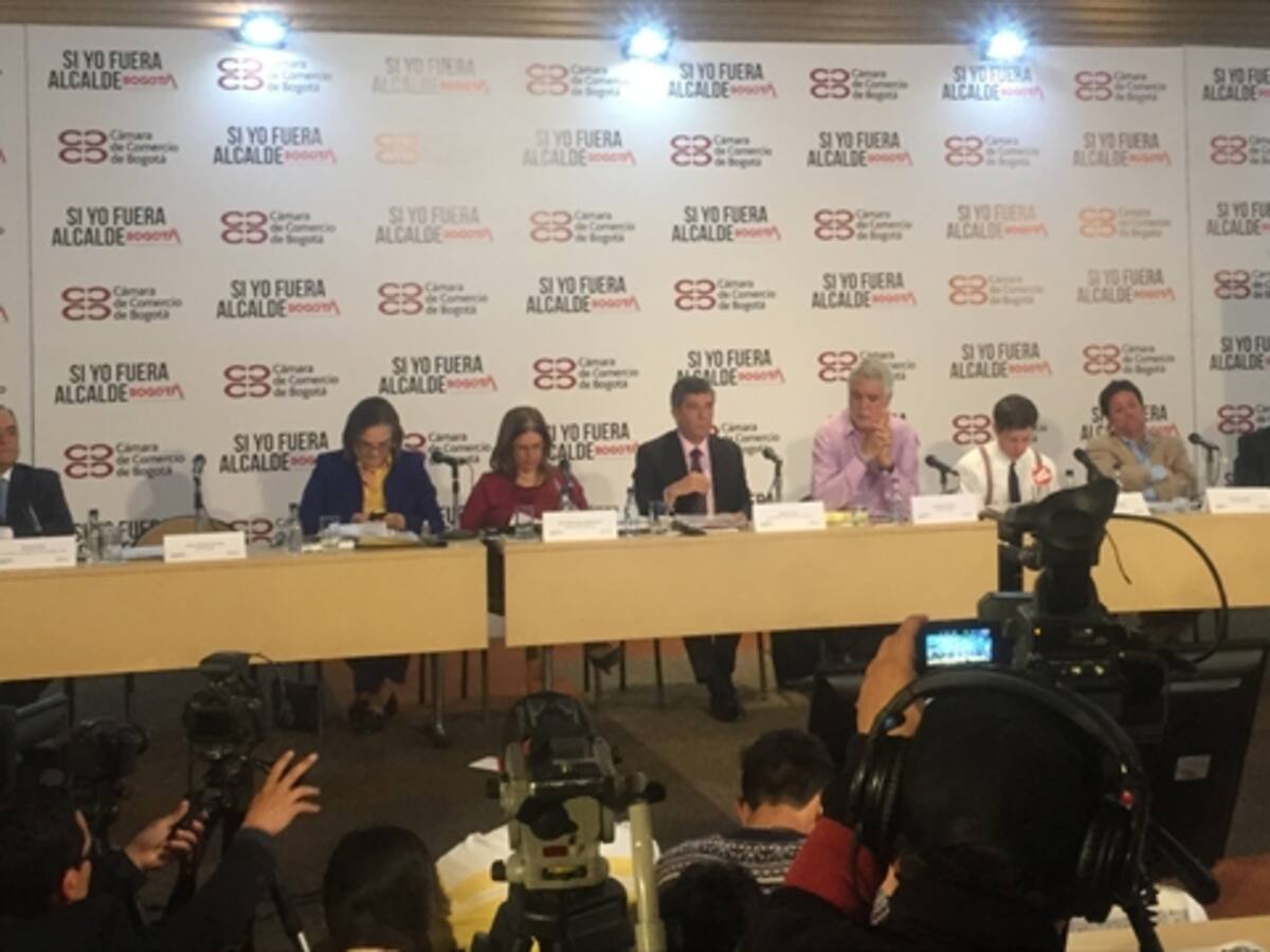 Candidatos a la Alcaldía debaten sobre educación en Bogotá