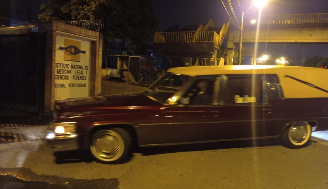 Traslado de cadáveres desde Abriaquí hacia Medicina Legal en Medellín.