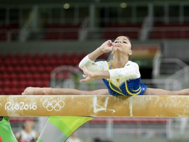 Flavia Saraiva, la gimnasta de 16 años que sorprende en los Olímpicos