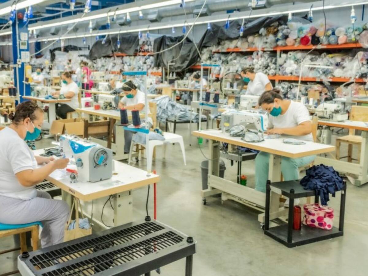 Reapertura económica permitió el regreso de 35 mil pereiranos a sus labores