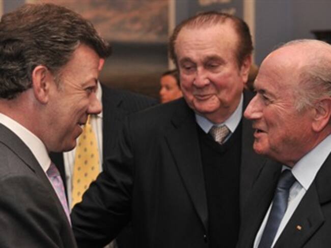 Santos y Blatter presentaron el mundial de fútbol Sub 20 en Bogotá