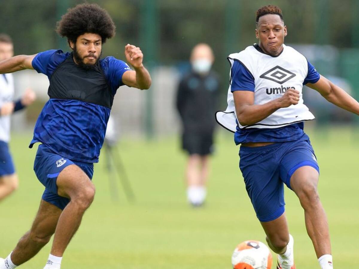 Yerry Mina supera la lesión y regresa a los entrenamientos con el Everton