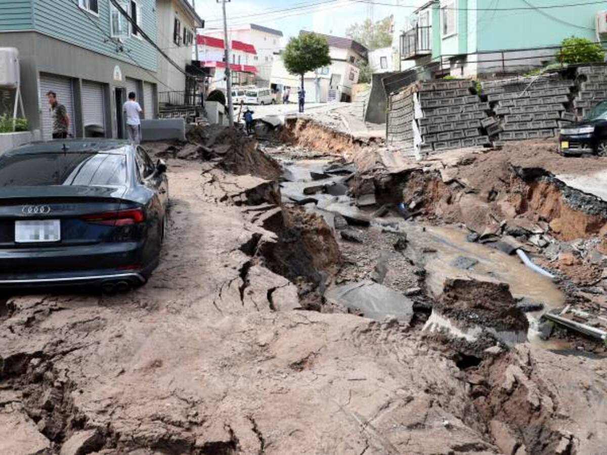 Varios muertos y heridos tras fuerte terremoto en Japón