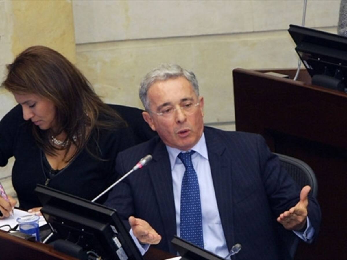 Hace bien el fiscal en pedirle pruebas a Uribe: Cristo