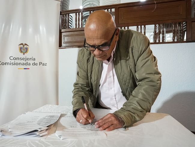 Carlos Erazo, negociador del Gobierno en los diálogos de paz con Comuneros del Sur.