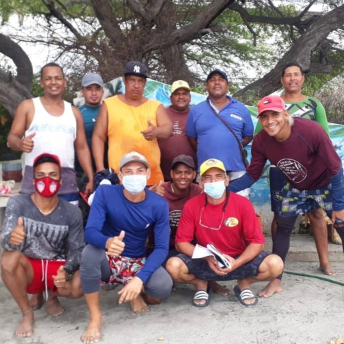 Pescadores de Santa Marta son capacitados para las Fiestas del Mar 2021
