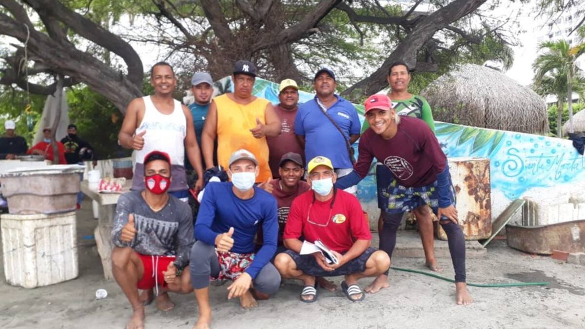 Pescadores de Santa Marta son capacitados para las Fiestas del Mar 2021