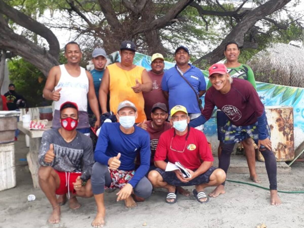 Pescadores de Santa Marta son capacitados para las Fiestas del Mar 2021
