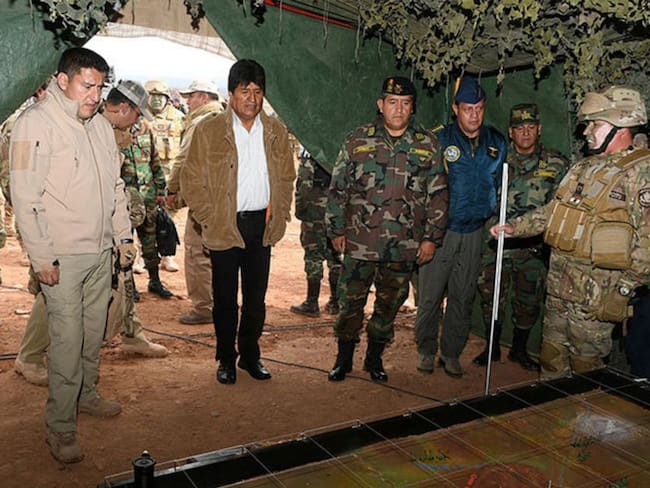 Ministro de Defensa de Bolivia dejó el cargo