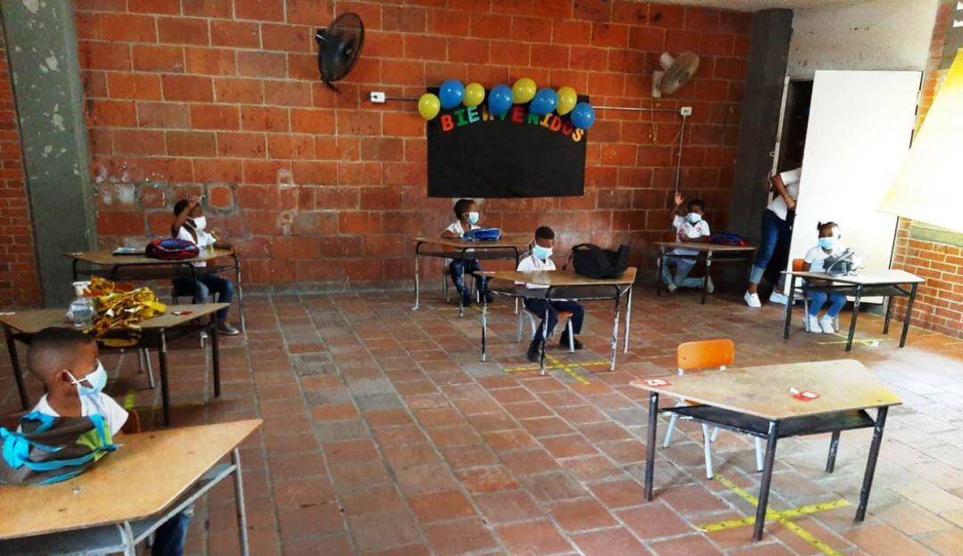 La Institución Educativa Gustavo Pulecio, regresó a las clases esta semana de manera segura, gradual y progresiva
