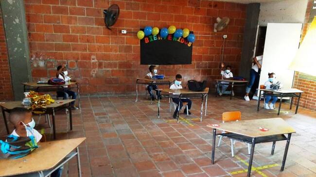 La Institución Educativa Gustavo Pulecio, regresó a las clases esta semana de manera segura, gradual y progresiva