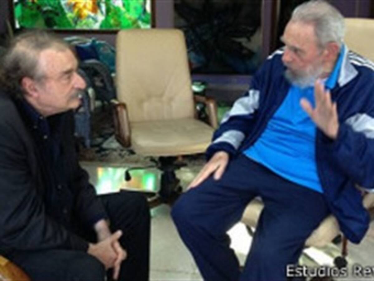 Reaparece Fidel Castro en una foto del portal de gobierno cubano