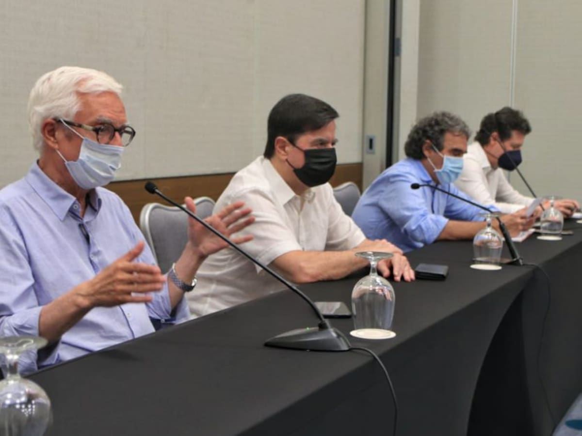 ¿Qué dicen los miembros de Centro Esperanza sobre crisis en su coalición?