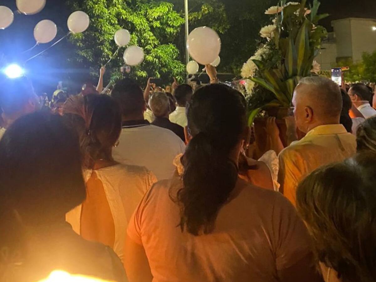 Velatón en homenaje a las víctimas de la tragedia del Espinal