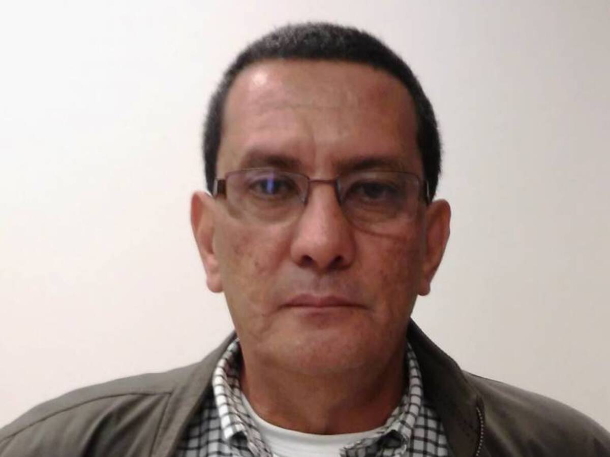 Asaltan sede de la Escuela Nacional Sindical