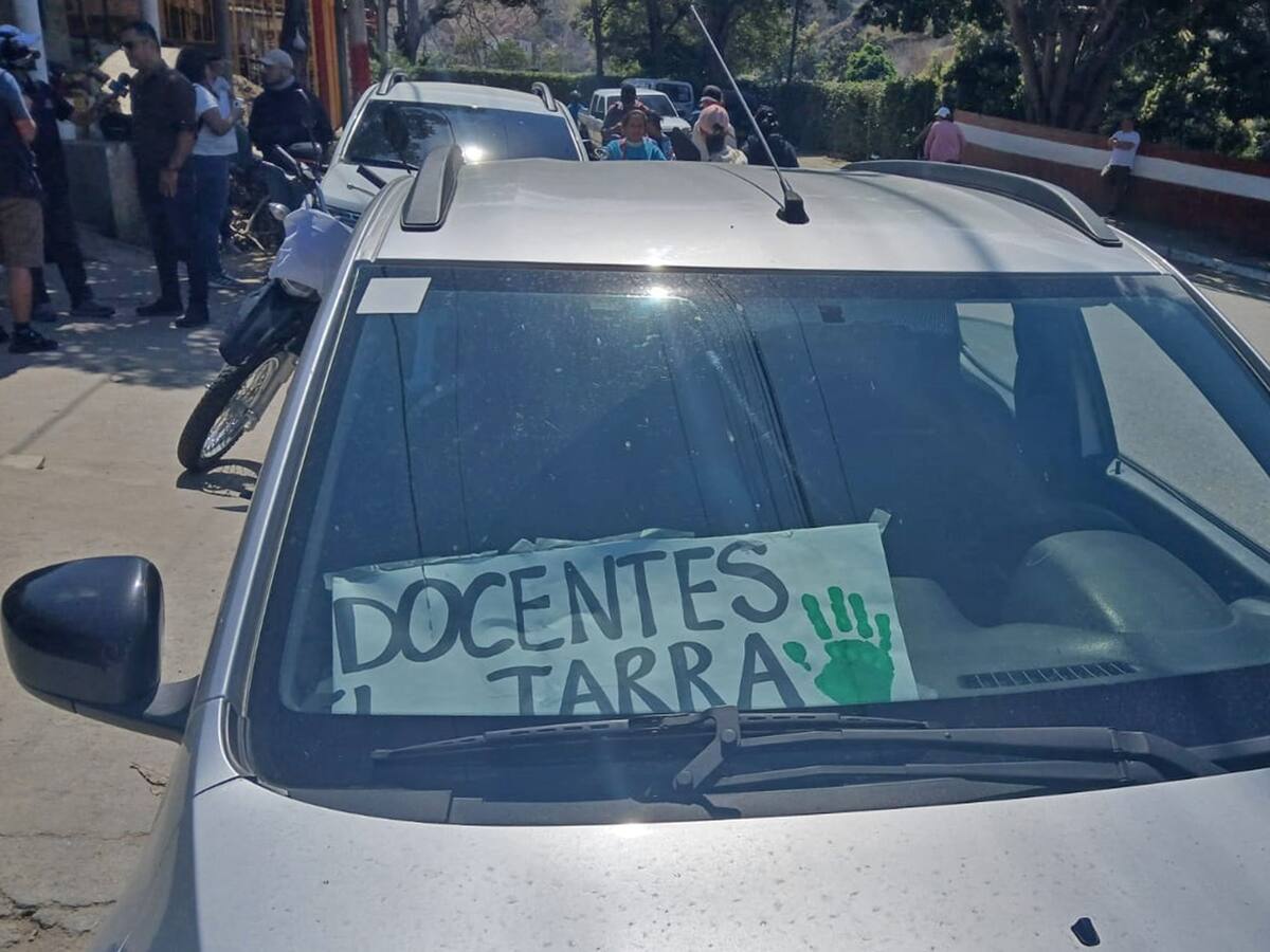 “Las balas sin importar del grupo que sean, no discriminan que uno sea profesor”: docentes Catatumbo