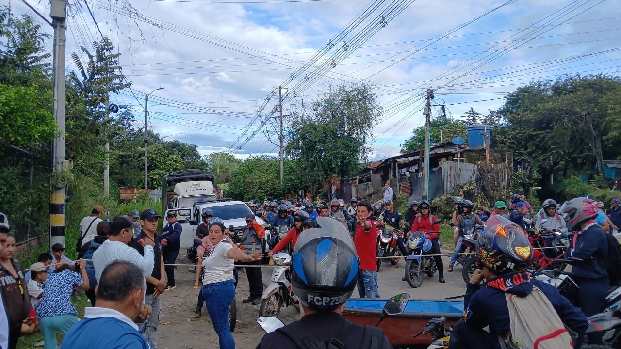 Segun los pescadores el aumento del caudal del rio no les permite adquiriri sus sustento