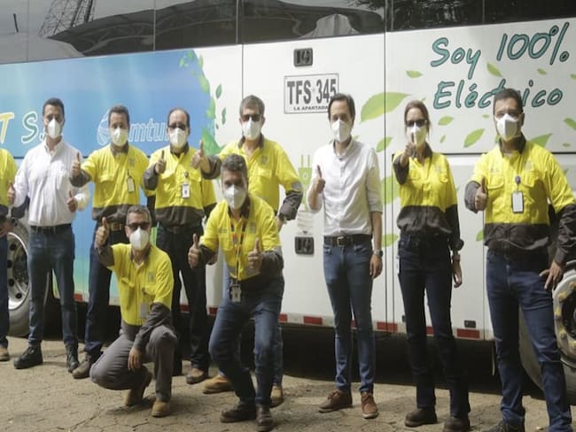 Cerro Matoso inaugura flota de buses 100% eléctricos