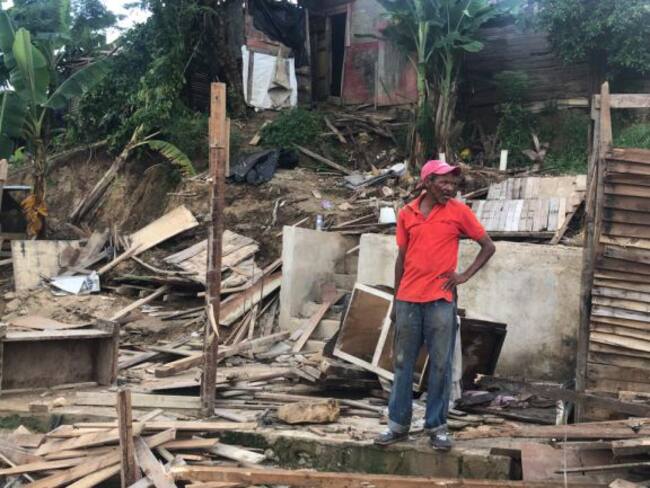 Familias en Albornoz, Cartagena, desalojaron ante inminencia de catástrofe