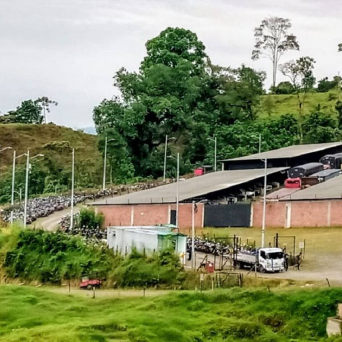 Vehículos abandonados en los patios serán enajenados