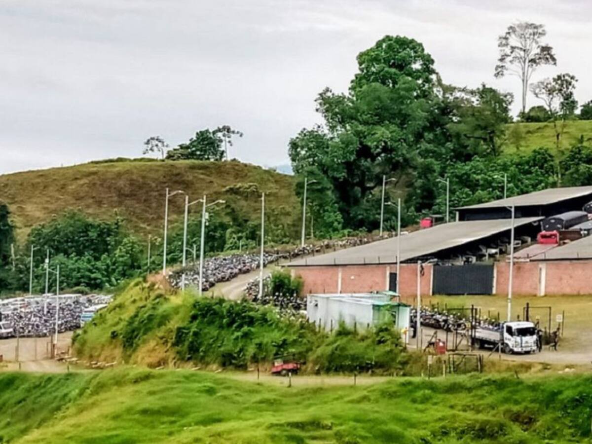 Vehículos abandonados en los patios serán enajenados