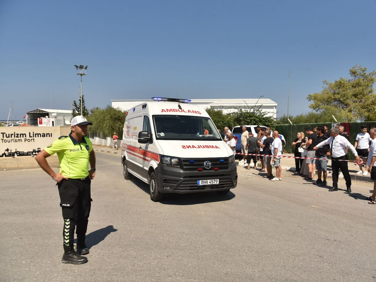 Al menos ocho muertos y 17 desaparecidos tras naufragio de un ferri en Chipre del Norte