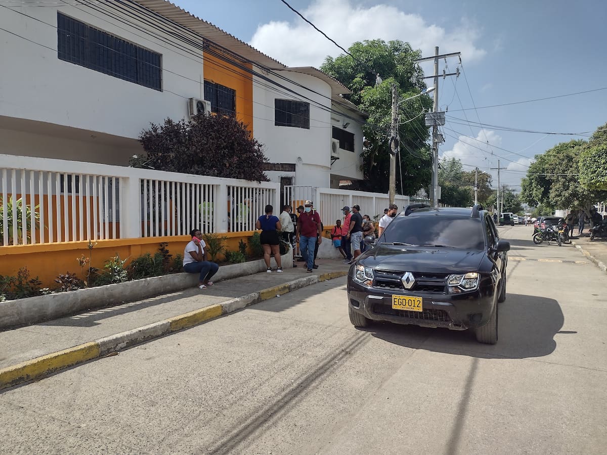Aplazan rueda de negocios para escoger operador de aseo de colegios de Cartagena