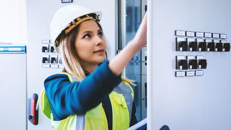 Trabajo sí hay: Alianza de EPM y SENA ofrece cupos para técnicas de electricidad industrial