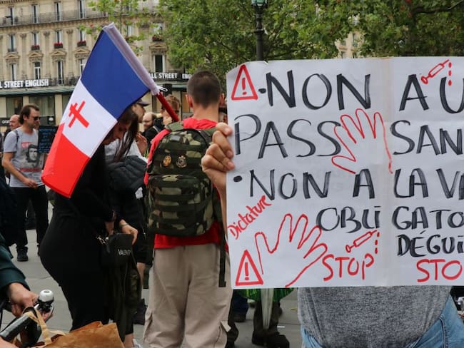 Protestas contra la vacunación obligatoria en Francia.