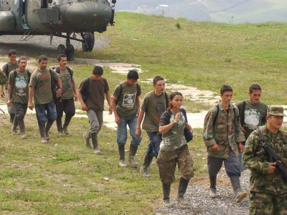 Más de 2.100 militares y guerrilleros han salido de la cárcel por la JEP