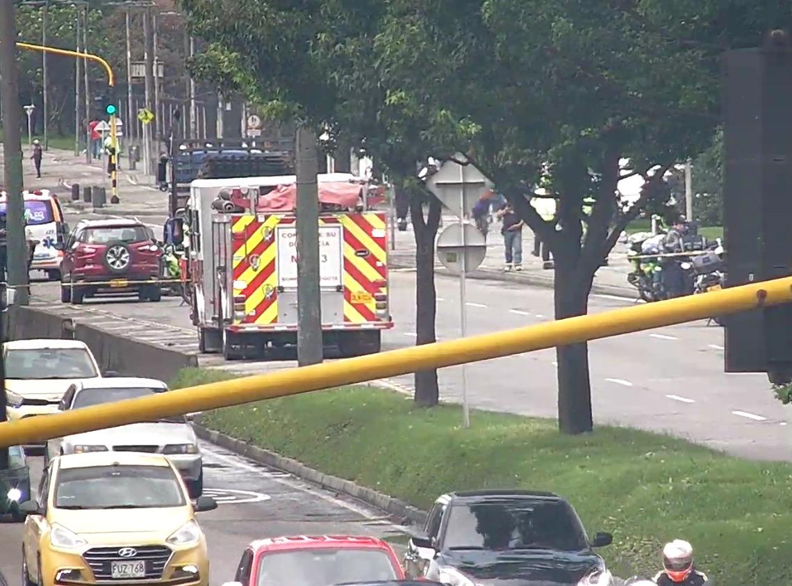 El accidente se presentó entre una tractomula y un motociclista(Foto: cortesía Bogotá Transito) 